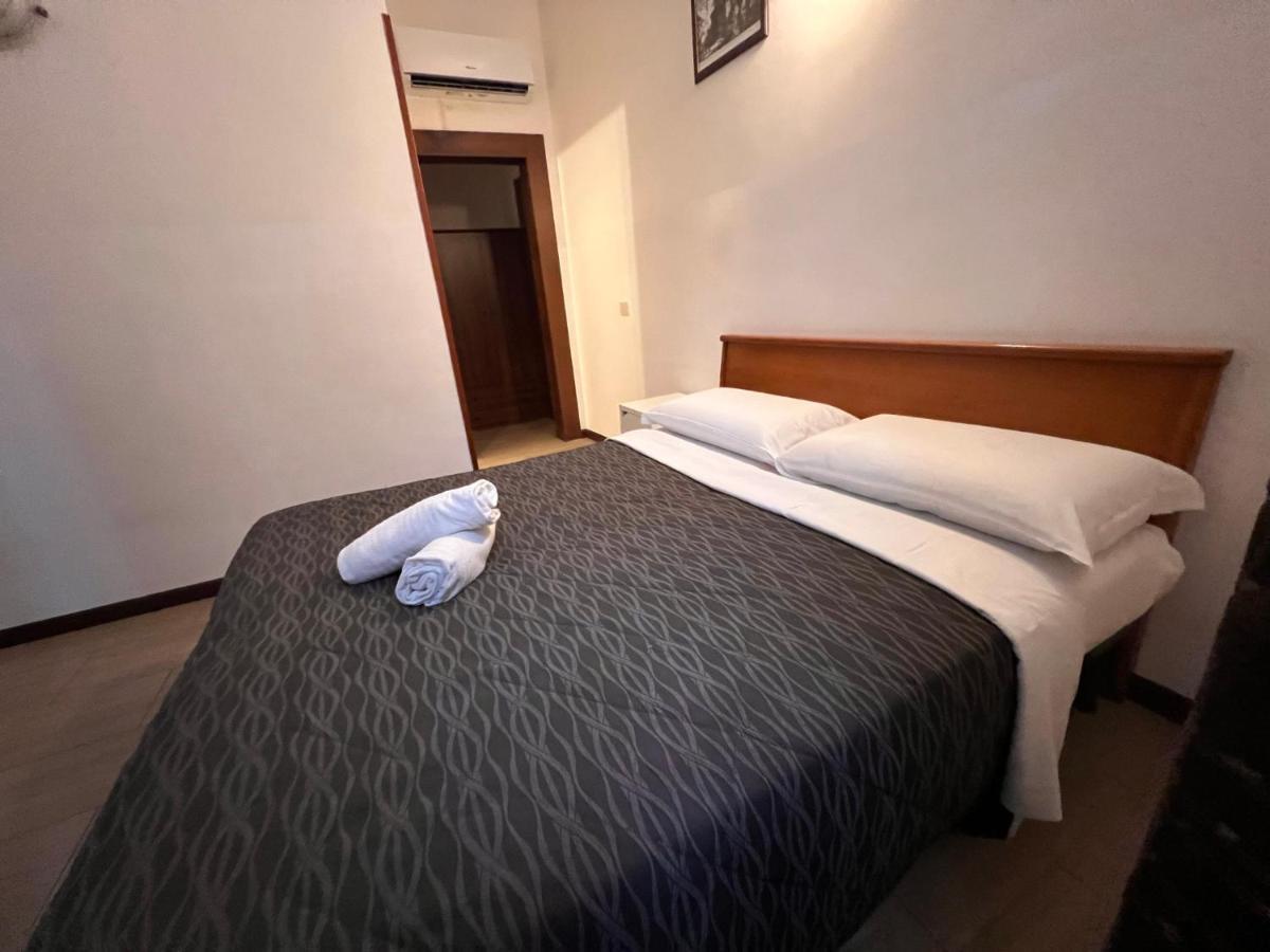 Booking Inn Settembre 95 Rom Exteriör bild